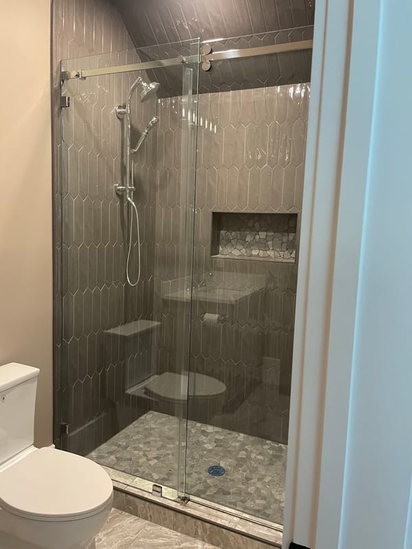 Custom Shower Enclosures | Best Glass & Mirror